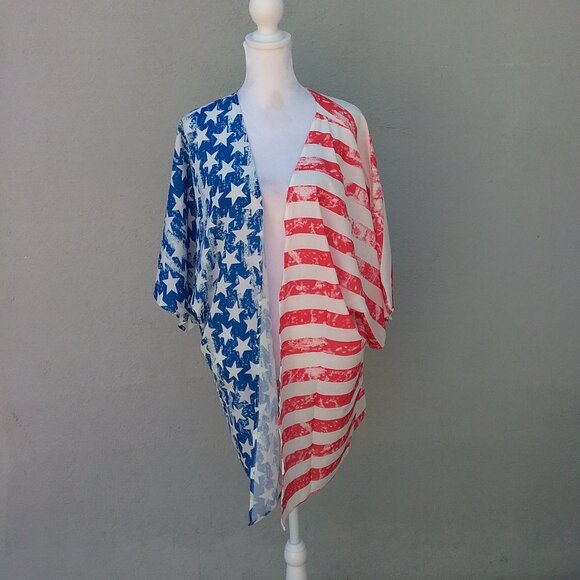 Undranded Women's Kimono Size Med Red White and Stars Nautical July Patriotic - Picture 6 of 6